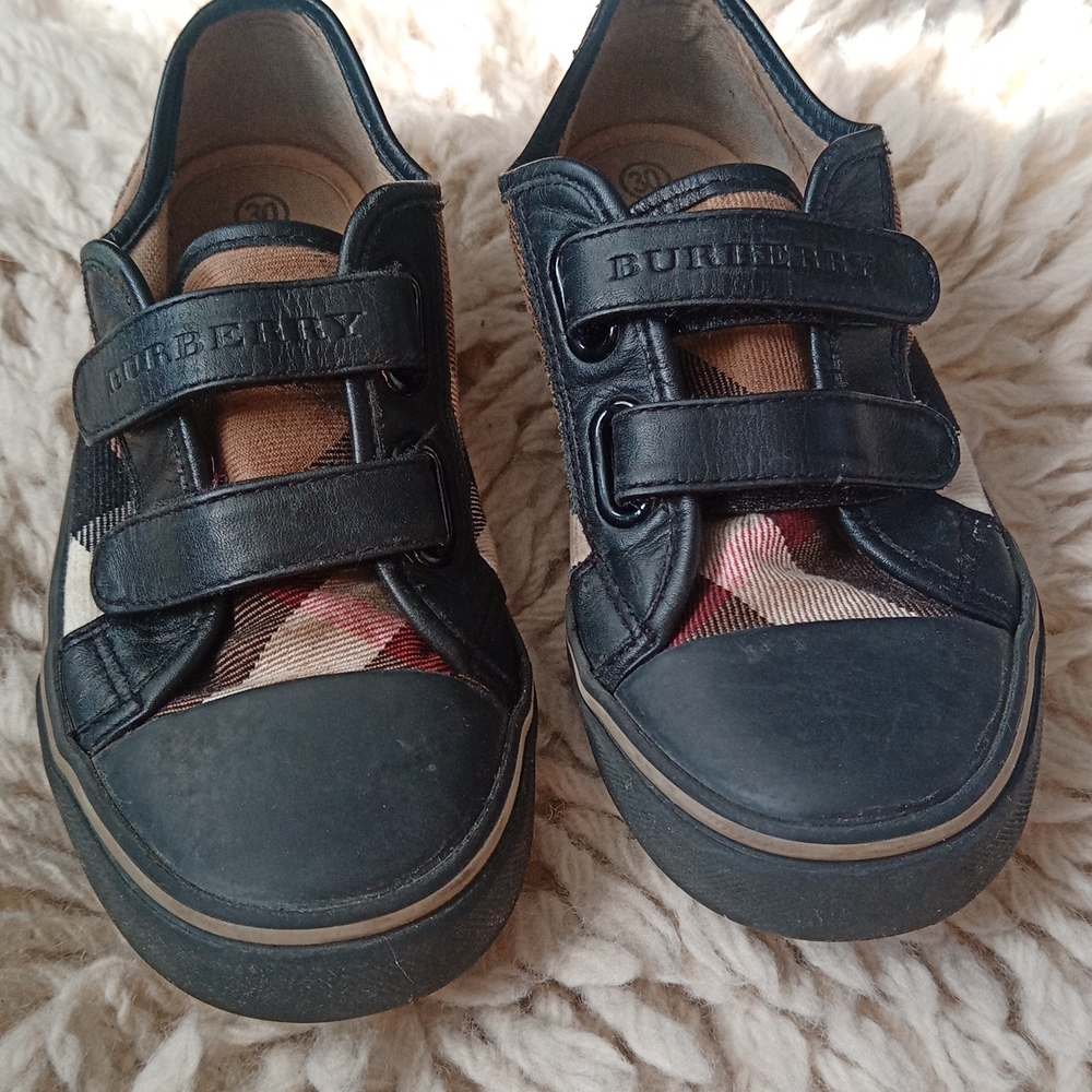 Burberry sneakers